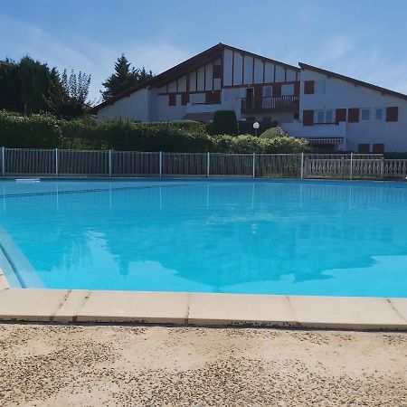 Appartement A Hendaye Avec Piscine Et A Cote De La Plage Екстер'єр фото