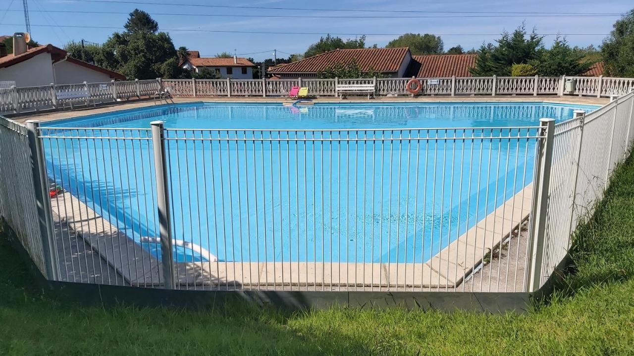 Appartement A Hendaye Avec Piscine Et A Cote De La Plage Екстер'єр фото